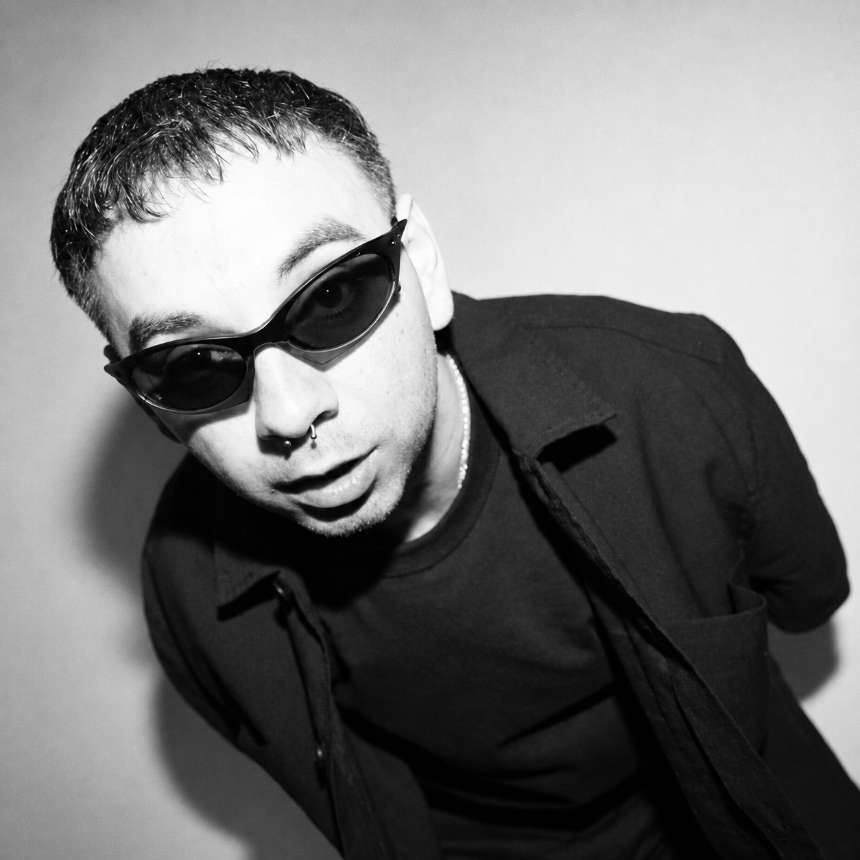 ProdMarvin en blanco y negro